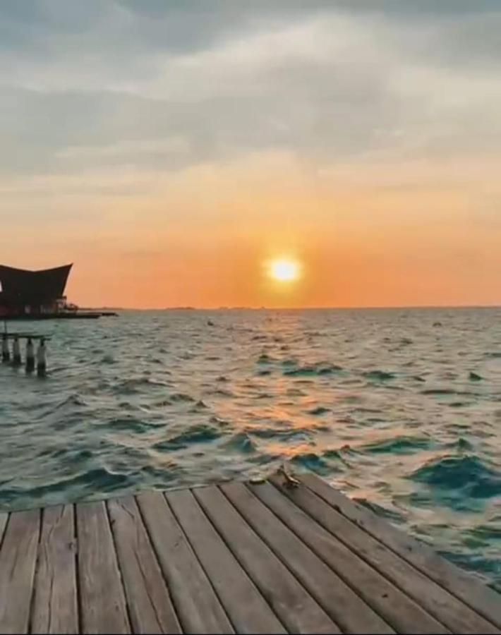 Hotel Sunsets Del Rosario Ісла-Гранде Екстер'єр фото